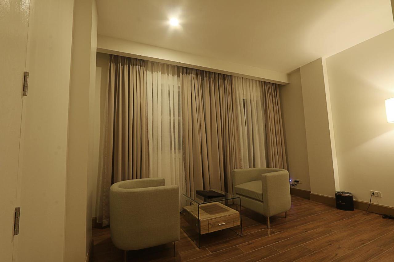 Hotel Carlito Tagaytay Tagaytay City Екстер'єр фото