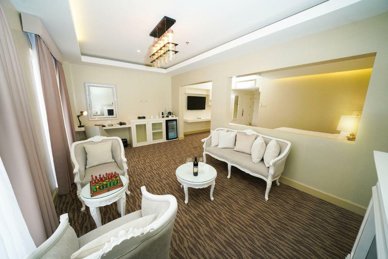 Hotel Carlito Tagaytay Tagaytay City Екстер'єр фото